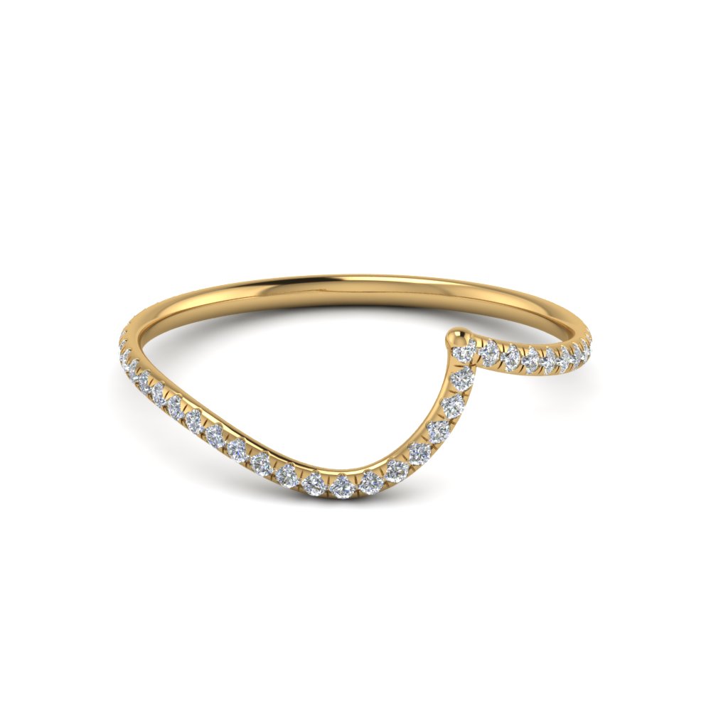 Curved Band With Diamond