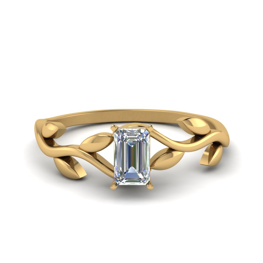 Emerald Cut Solitaire Engagement Rings