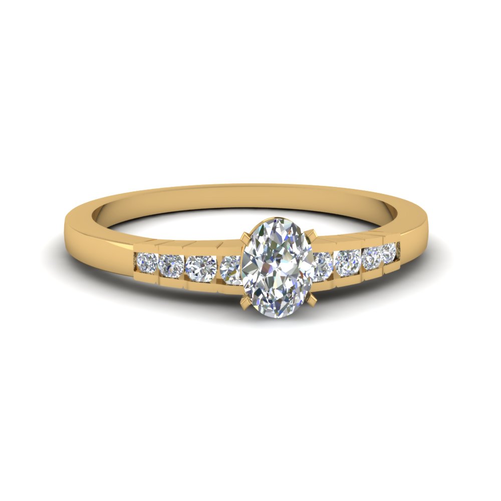 Oval Shaped Petite Engagement Rings
