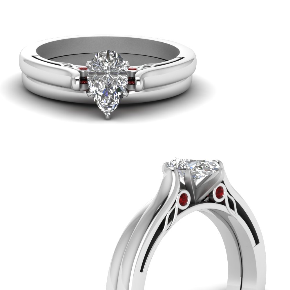 Pear Diamond Wedding Ring Sets