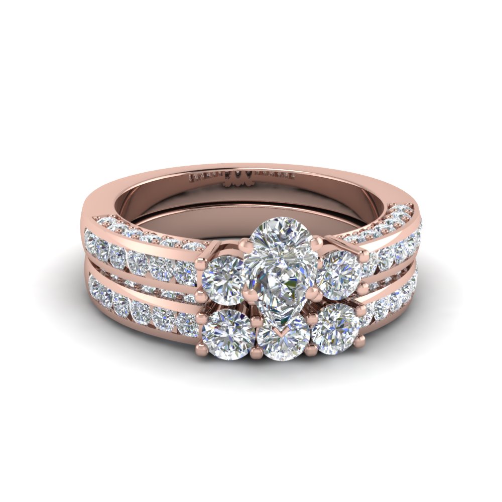 Pear Shaped Diamond Wedding Ring Set In 14K Rose Gold