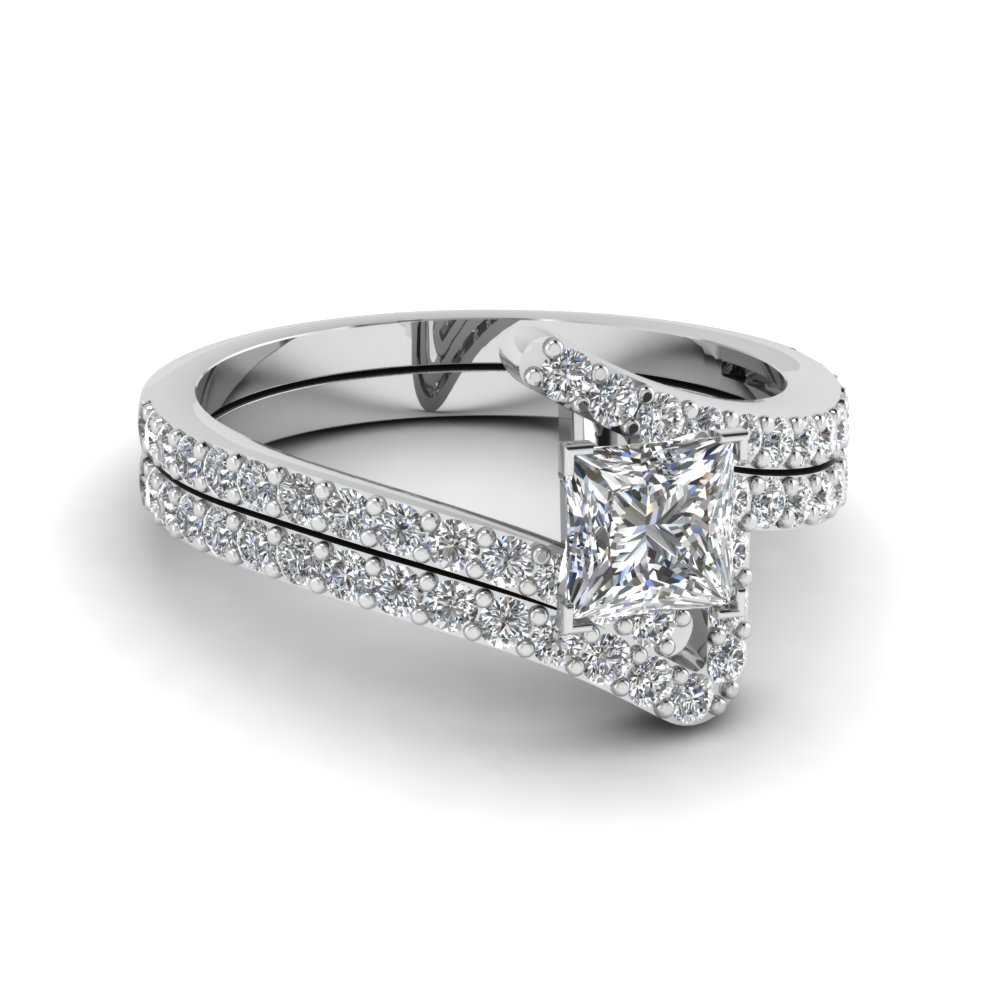 Bypass Princess Cut Diamond Bridal Ring Set In 18K White