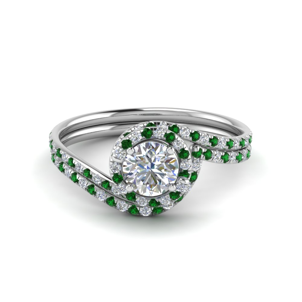 Round Cut Swirl Halo Diamond Wedding Ring Set With Emerald