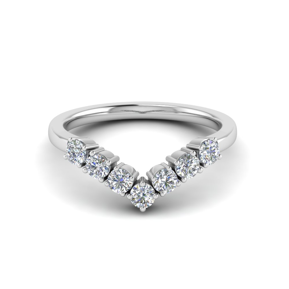 V Design 7 Diamond Wedding Band